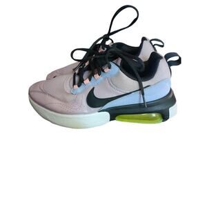Nike Women’s Air Max Verona Sneakers Plum Chalk Black White Size 8.5